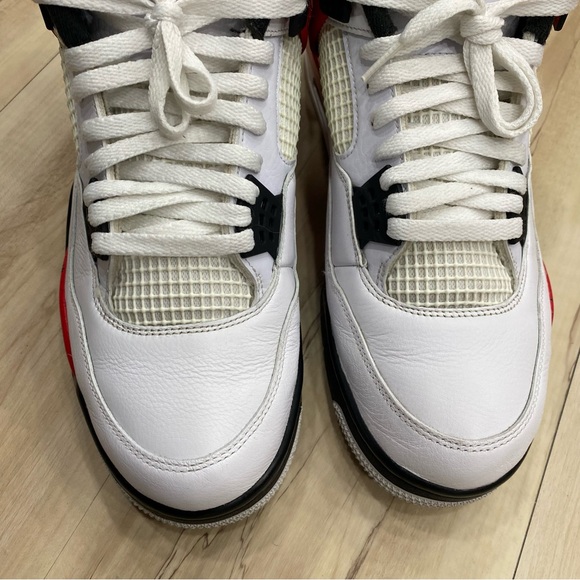 Air Jordan 4 Retro Fire Red Cements Size 13 - Picture 7 of 11